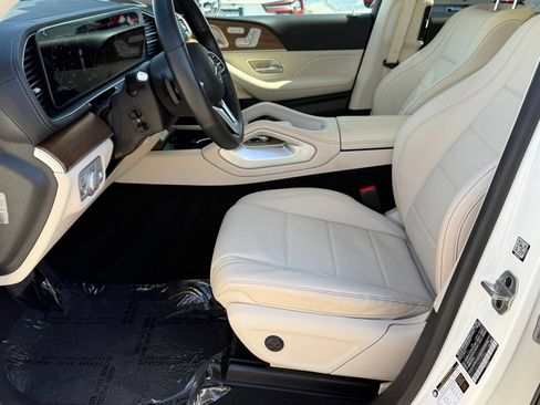 Used 2022 Mercedes-Benz GLS 450 4MATIC image 25