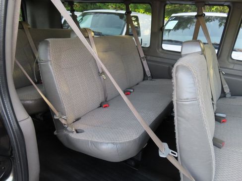 Used 2014 Chevrolet Express 3500 LS RWD image 11
