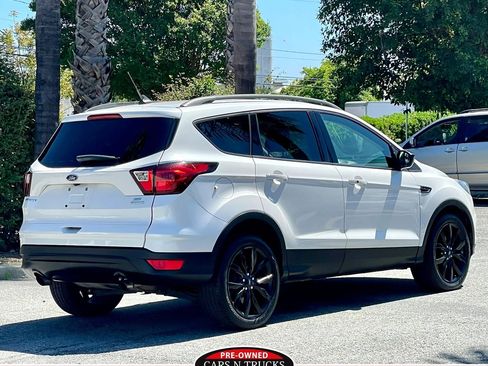 Used 2019 Ford Escape SE image 23
