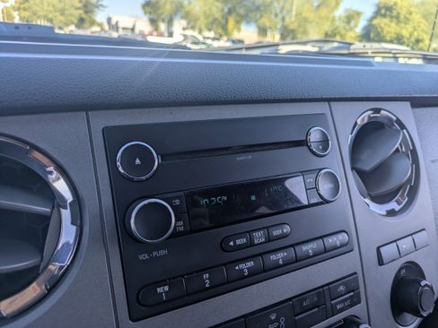 Used 2016 Ford F350 XLT w/ XLT Value Package image 21