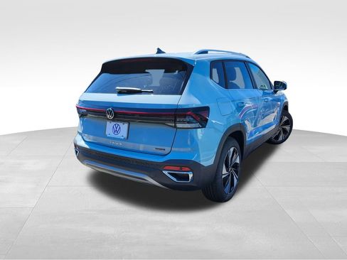 New 2026 Volkswagen Taos SE AWD/4WD image 5