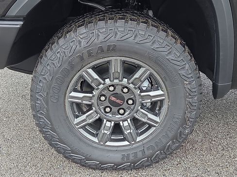New 2026 GMC Sierra 1500 AT4X AWD/4WD image 7