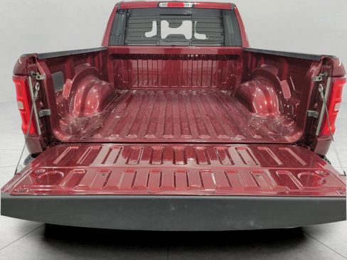 Used 2025 RAM 1500 Big Horn AWD/4WD image 15