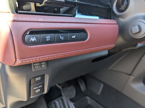 New 2026 INFINITI QX80 Autograph image 15