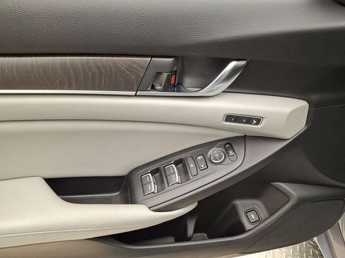 Used 2020 Honda Accord EX-L image 10