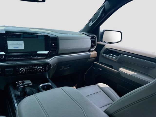 Used 2024 GMC Sierra 1500 SLT w/ SLT Premium Plus Package RWD image 31