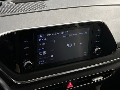 Used 2020 Hyundai Sonata SEL w/ Convenience + Sunroof Package image 16