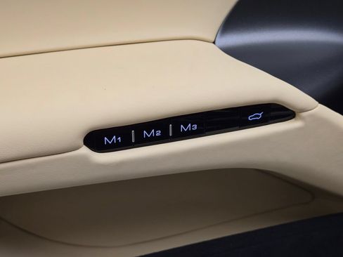 Used 2025 Ferrari 12Cilindri RWD image 37