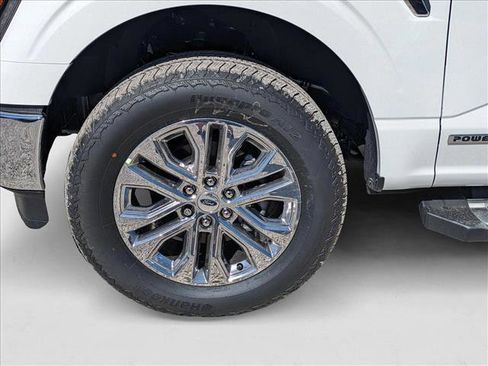 New 2025 Ford F150 Lariat w/ Equipment Group 502A High image 17