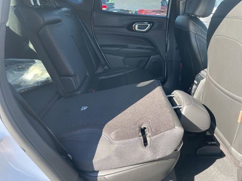 New 2026 Jeep Compass Trailhawk w/ Sun, Sound & Navigation Group image 33