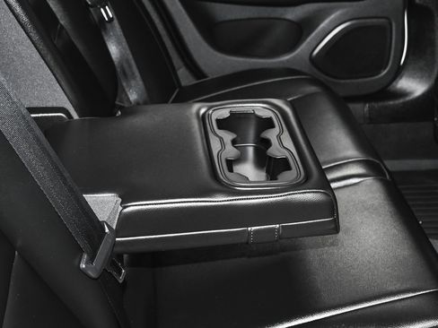 Used 2020 Volvo S60 T5 Momentum w/ Protection Package Premier image 39