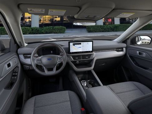 New 2026 Ford Explorer Active RWD image 9
