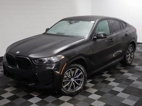 New 2026 BMW X6 xDrive40i w/ Climate Comfort Package image 2
