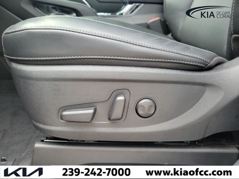 Certified 2025 Kia Telluride S FWD image 26