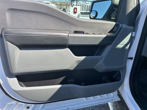 Used 2021 Ford F150 XLT image 11