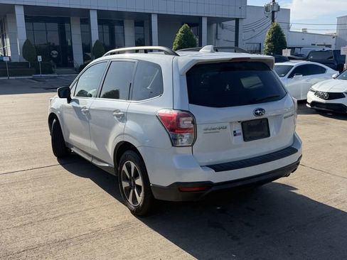 Used 2018 Subaru Forester 2.5i Limited AWD/4WD image 7
