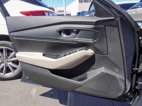 Used 2023 Honda Accord EX image 17