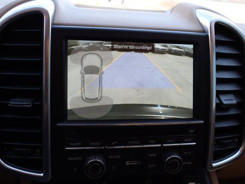 Used 2014 Porsche Cayenne Diesel AWD/4WD image 29