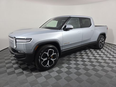 Used 2024 Rivian R1T Adventure AWD/4WD image 1