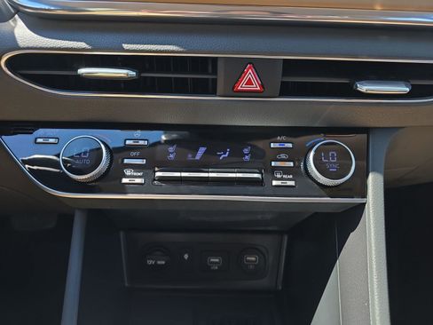 Used 2022 Hyundai Sonata Limited FWD image 20