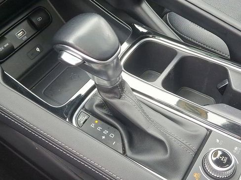 Used 2022 Kia Telluride EX image 15