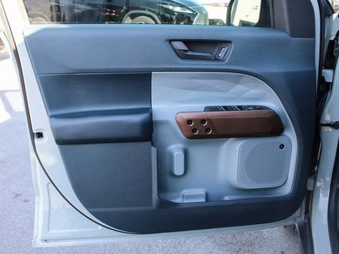 Used 2023 Ford Maverick Lariat w/ Lariat Luxury Package image 10