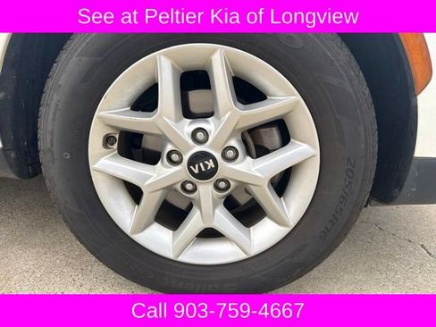 Used 2020 Kia Soul S FWD image 4