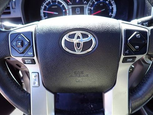Used 2018 Toyota 4Runner Limited AWD/4WD image 17