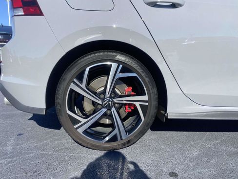 Certified 2025 Volkswagen GTI SE image 11