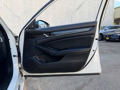 Used 2018 Honda Accord EX-L image 11