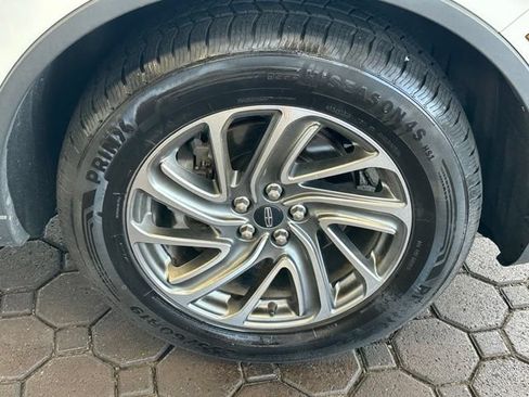 Certified 2023 Lincoln Aviator AWD w/ Elements Package image 5
