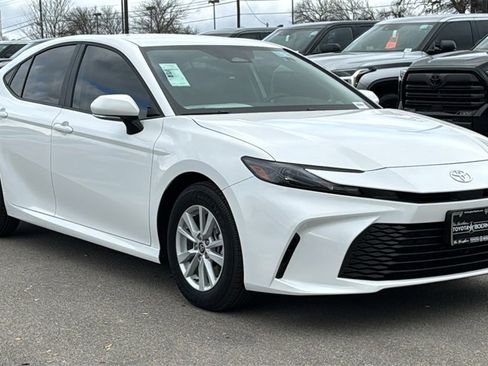 New 2026 Toyota Camry LE image 3
