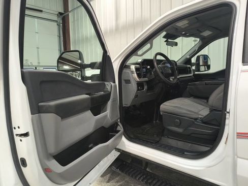 Used 2024 Ford F350 XL AWD/4WD image 11