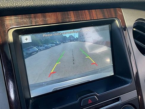 Used 2016 Ford Expedition Platinum image 14