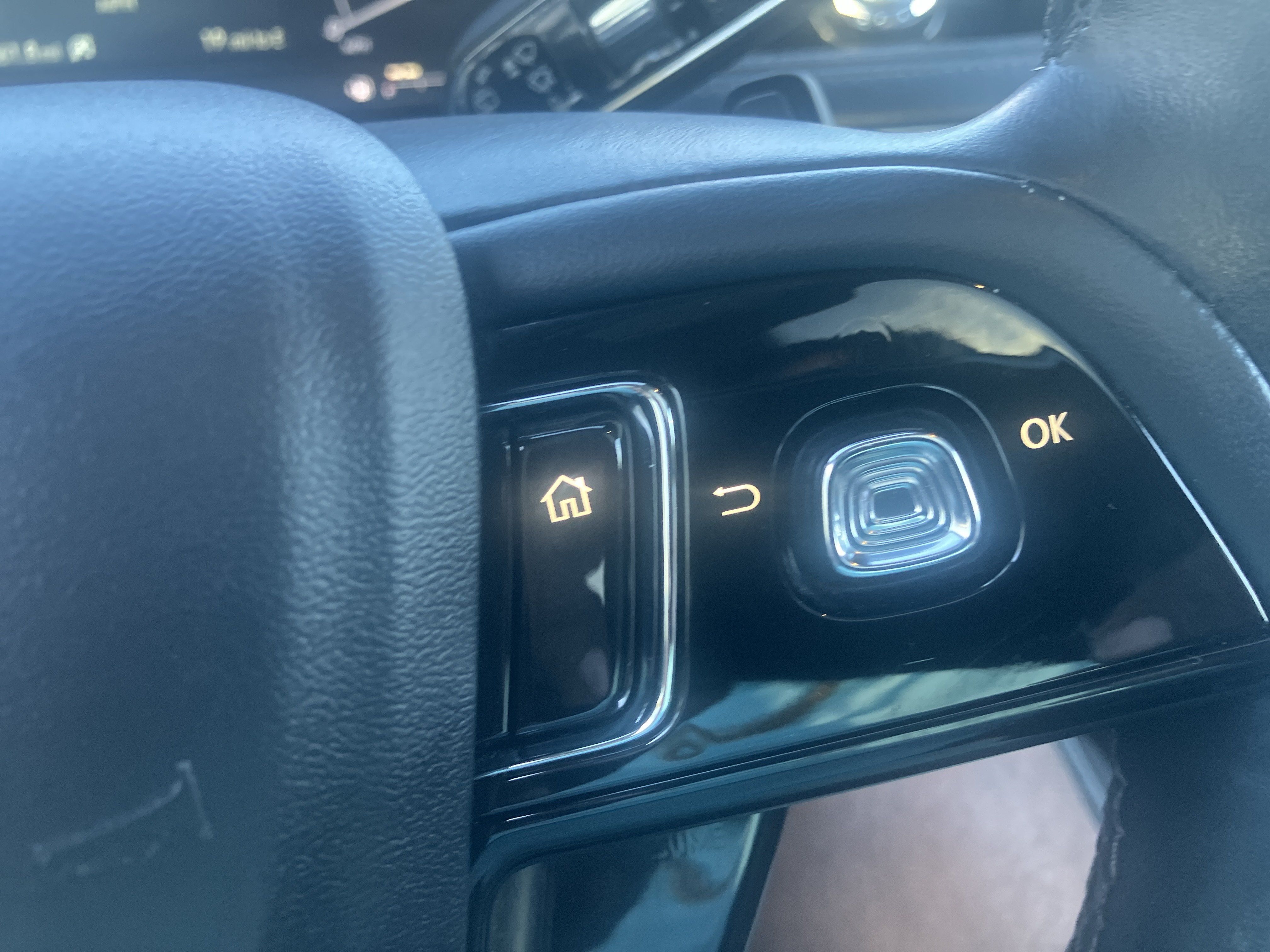 Used 2022 Lincoln Corsair AWD w/ Premium Package image 27