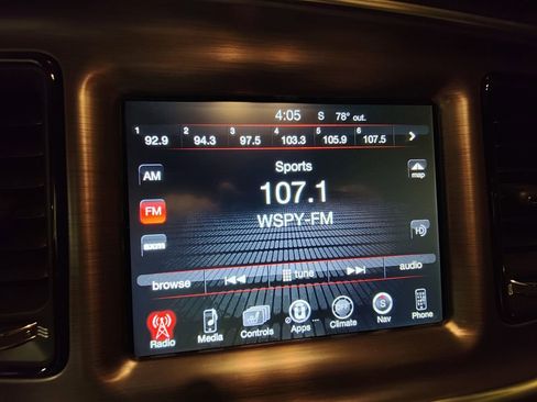 Used 2015 Dodge Challenger R/T Plus image 33