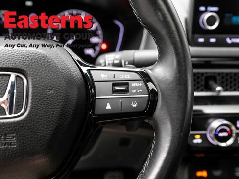 Used 2025 Honda Civic Sport image 15