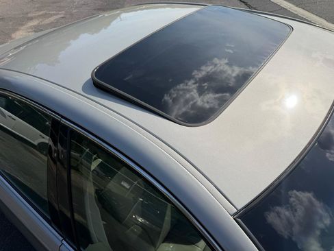 Used 2002 Lexus ES 330 FWD image 9