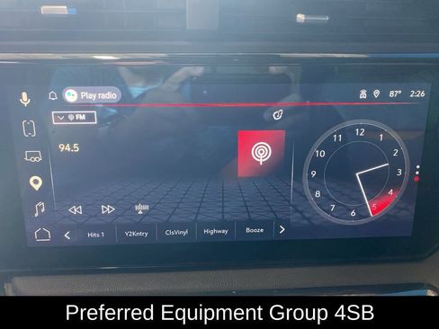 Used 2023 GMC Sierra 1500 AT4 w/ Technology Package AWD/4WD image 2