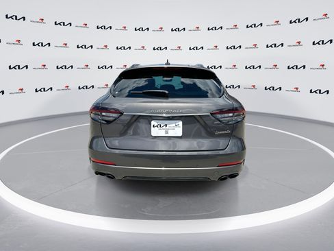 Used 2022 Maserati Levante GT image 7