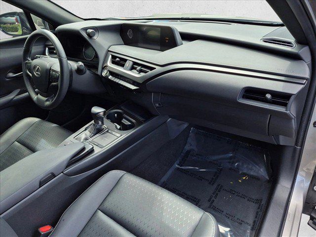 Used 2019 Lexus UX 200 w/ Accessory Package FWD image 23