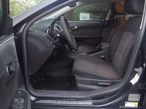 Used 2012 Chevrolet Malibu LT FWD image 7