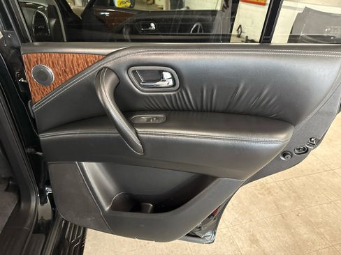 Used 2020 Nissan Armada SL image 54