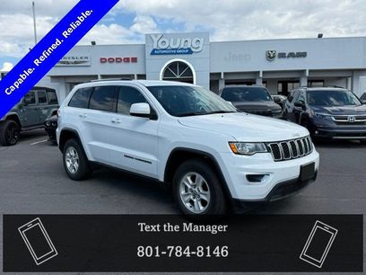 Used 2017 Jeep Grand Cherokee Laredo w/ Quick Order Package 23E