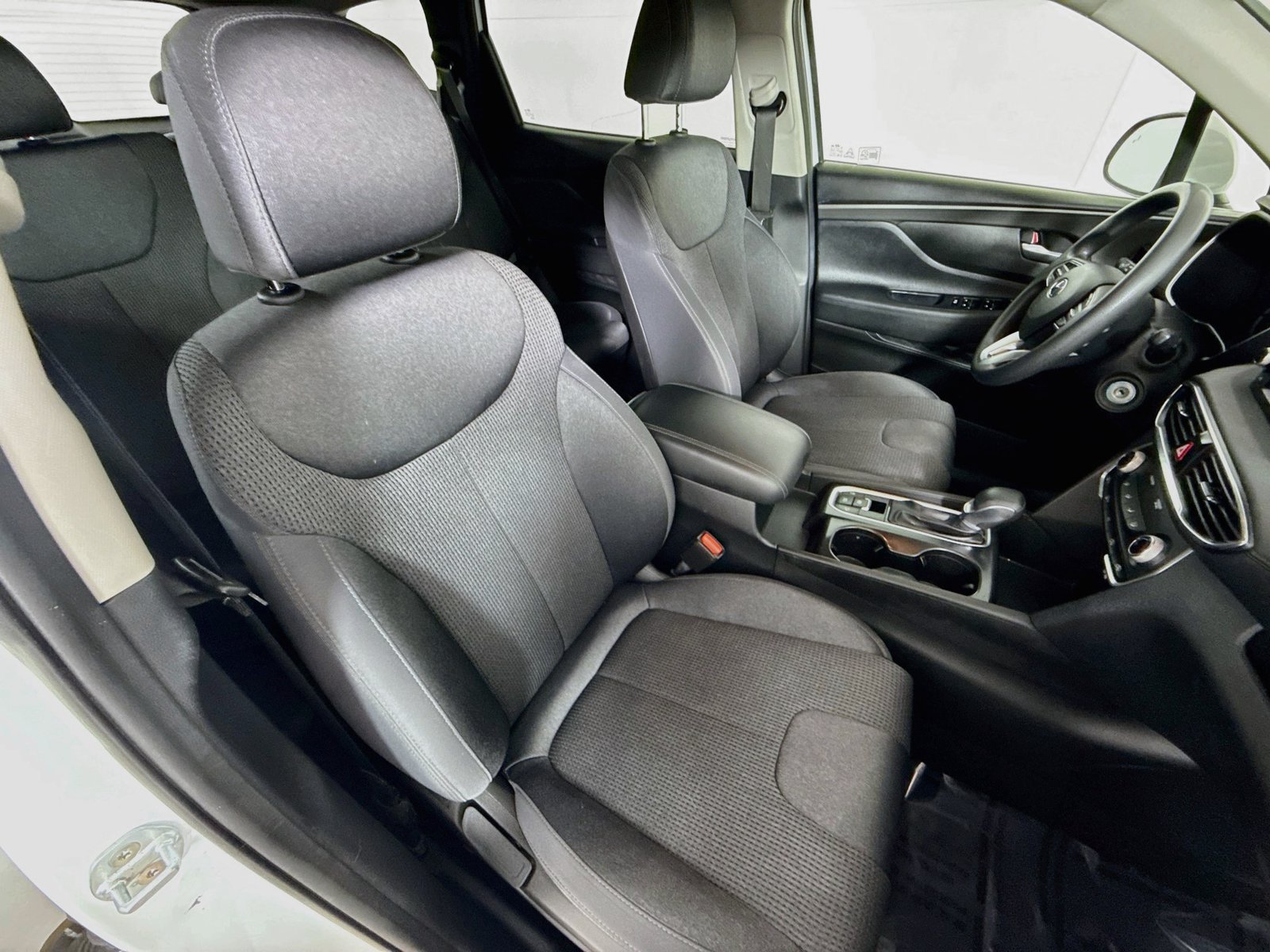Used 2019 Hyundai Santa Fe SE AWD/4WD image 26