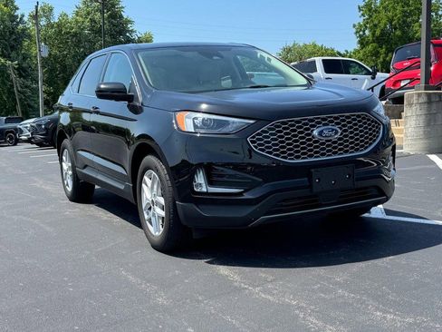 Used 2024 Ford Edge SEL w/ Convenience Package AWD/4WD image 2