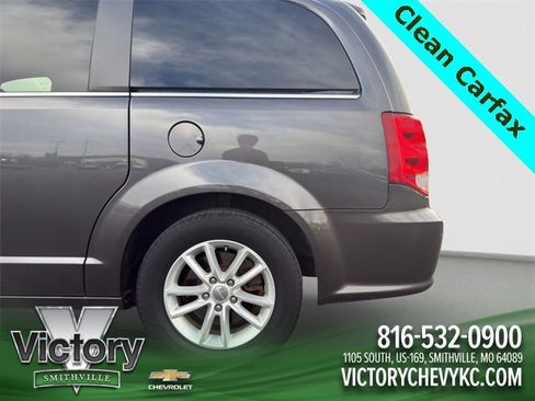 Used 2019 Dodge Grand Caravan SXT image 22