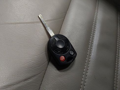 Used 2018 Ford Escape SEL FWD image 32