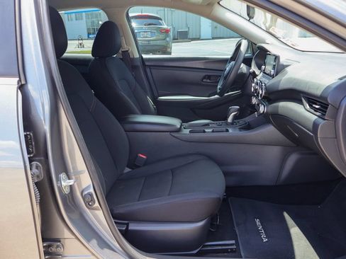 Used 2024 Nissan Sentra S FWD image 8