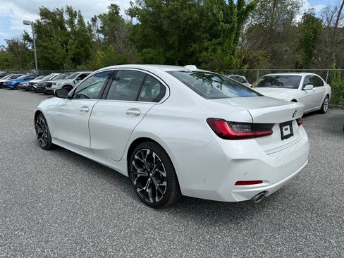 Used 2025 BMW 330i Sedan w/ Premium Package image 15